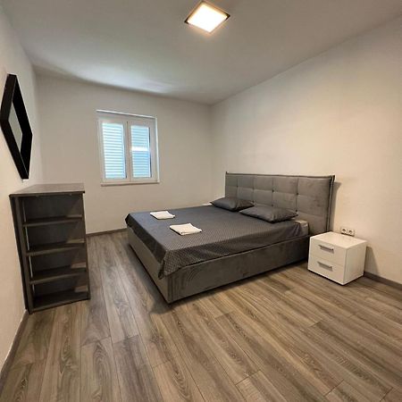 Apartamento Centrum Makarska Exterior foto
