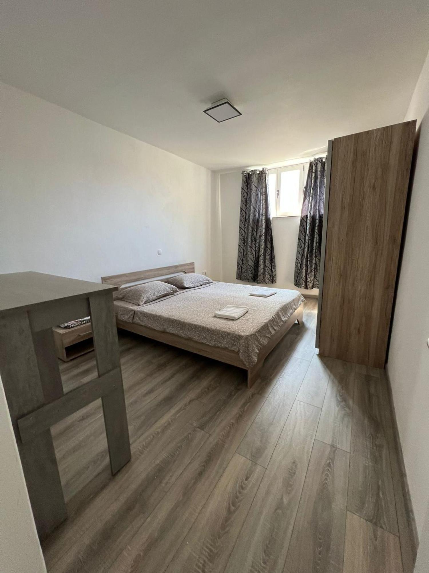 Apartamento Centrum Makarska Exterior foto