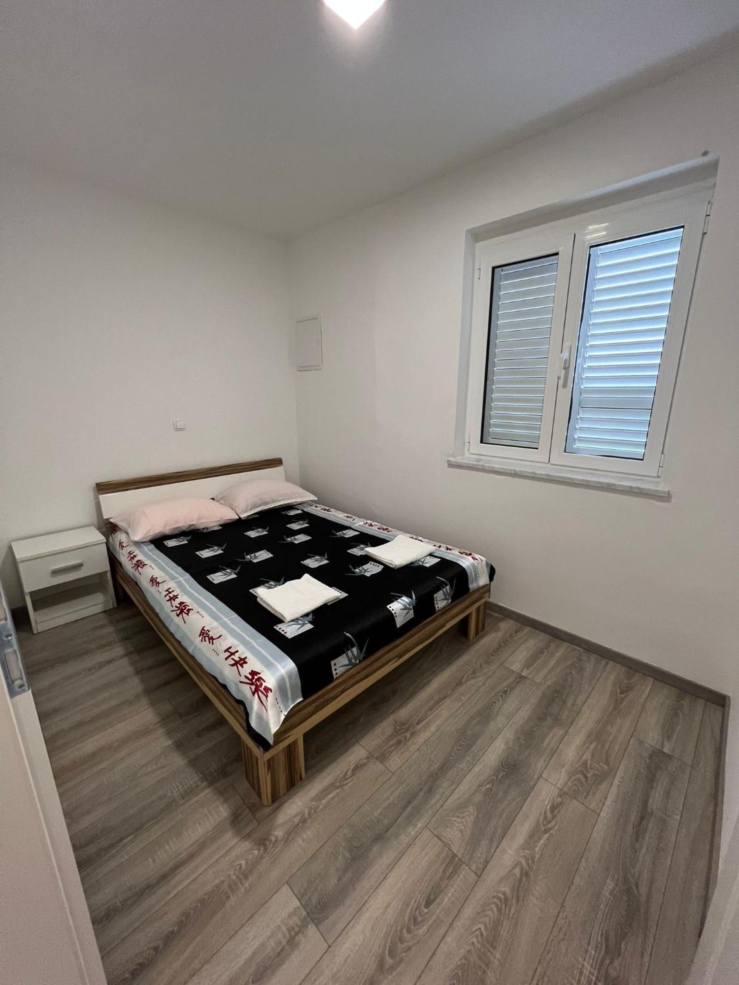 Apartamento Centrum Makarska Exterior foto